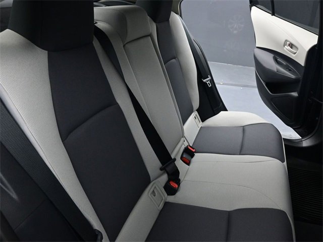 Used 2025 Toyota Corolla LE image 25