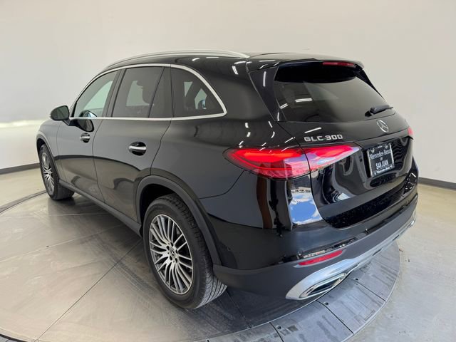 Used 2024 Mercedes-Benz GLC 300 4MATIC image 9