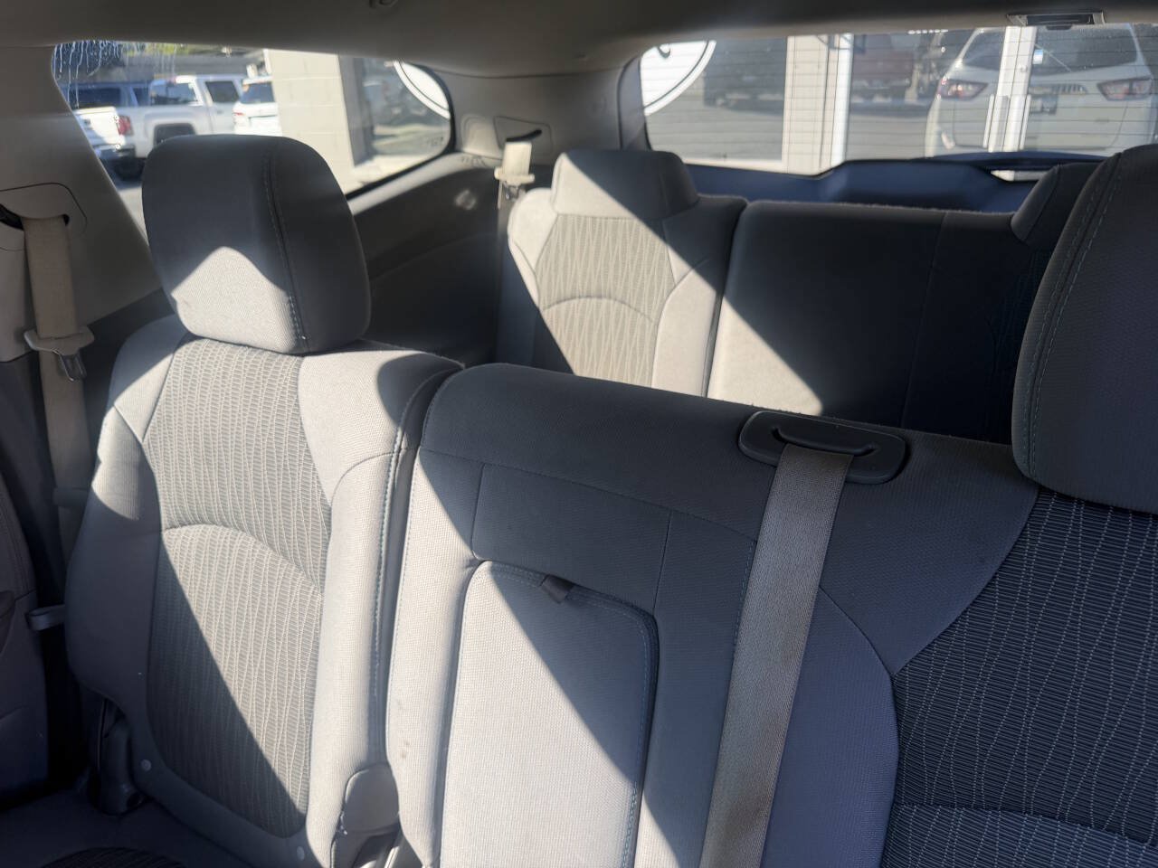Used 2017 Chevrolet Traverse LS FWD image 15