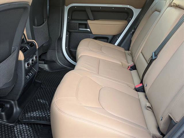 New 2026 Land Rover Defender 110 X-Dynamic SE image 17