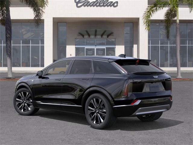 New 2025 Cadillac Optiq Luxury 2 image 3