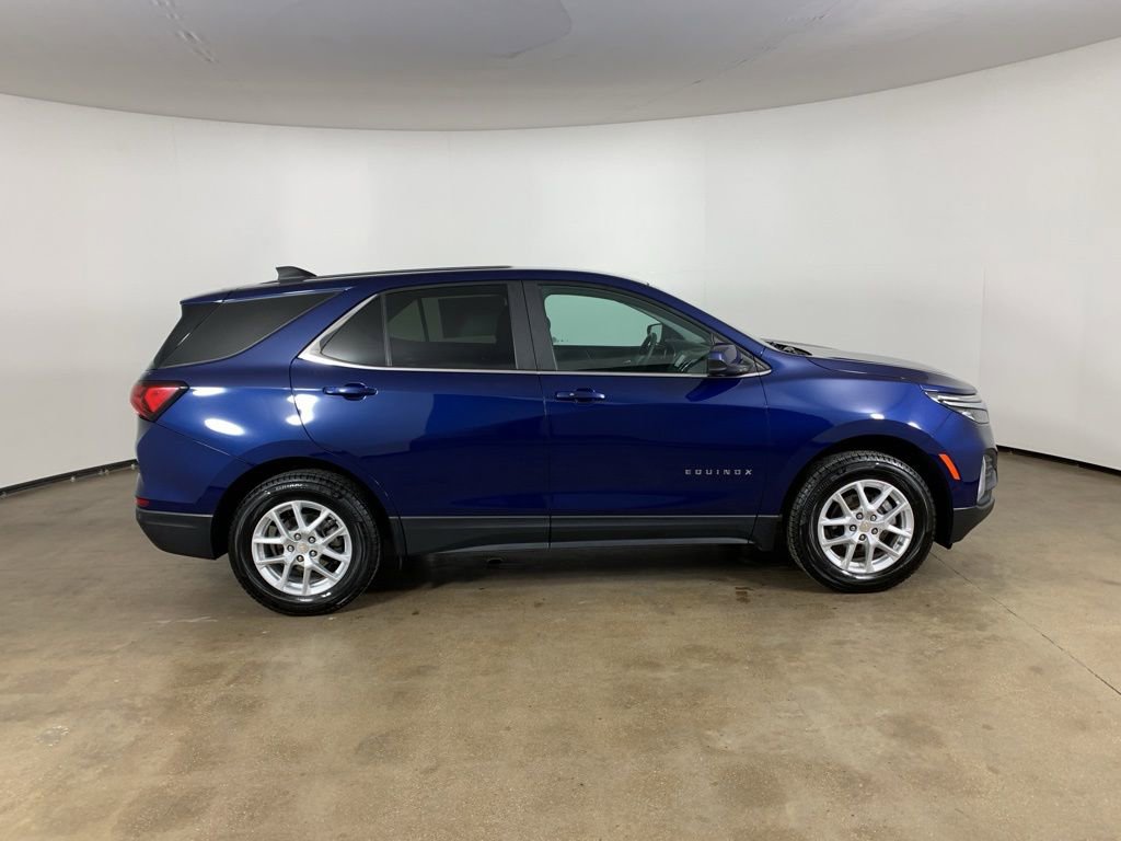 Used 2023 Chevrolet Equinox LT w/ Driver Convenience Package AWD/4WD image 7