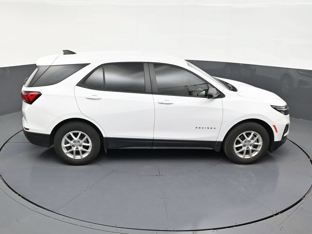 Used 2024 Chevrolet Equinox LS w/ LS Convenience Package FWD image 14