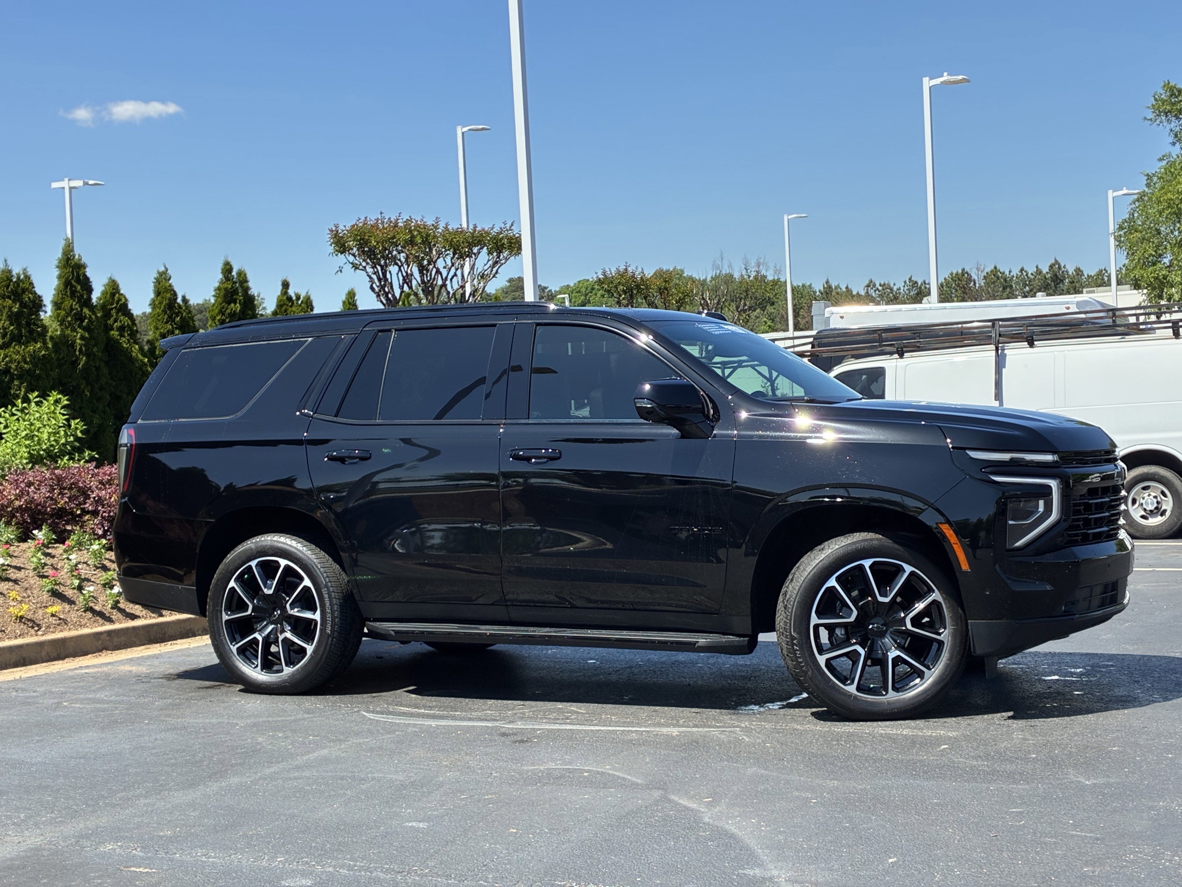 Used 2025 Chevrolet Tahoe RST w/ Comfort Package image 3