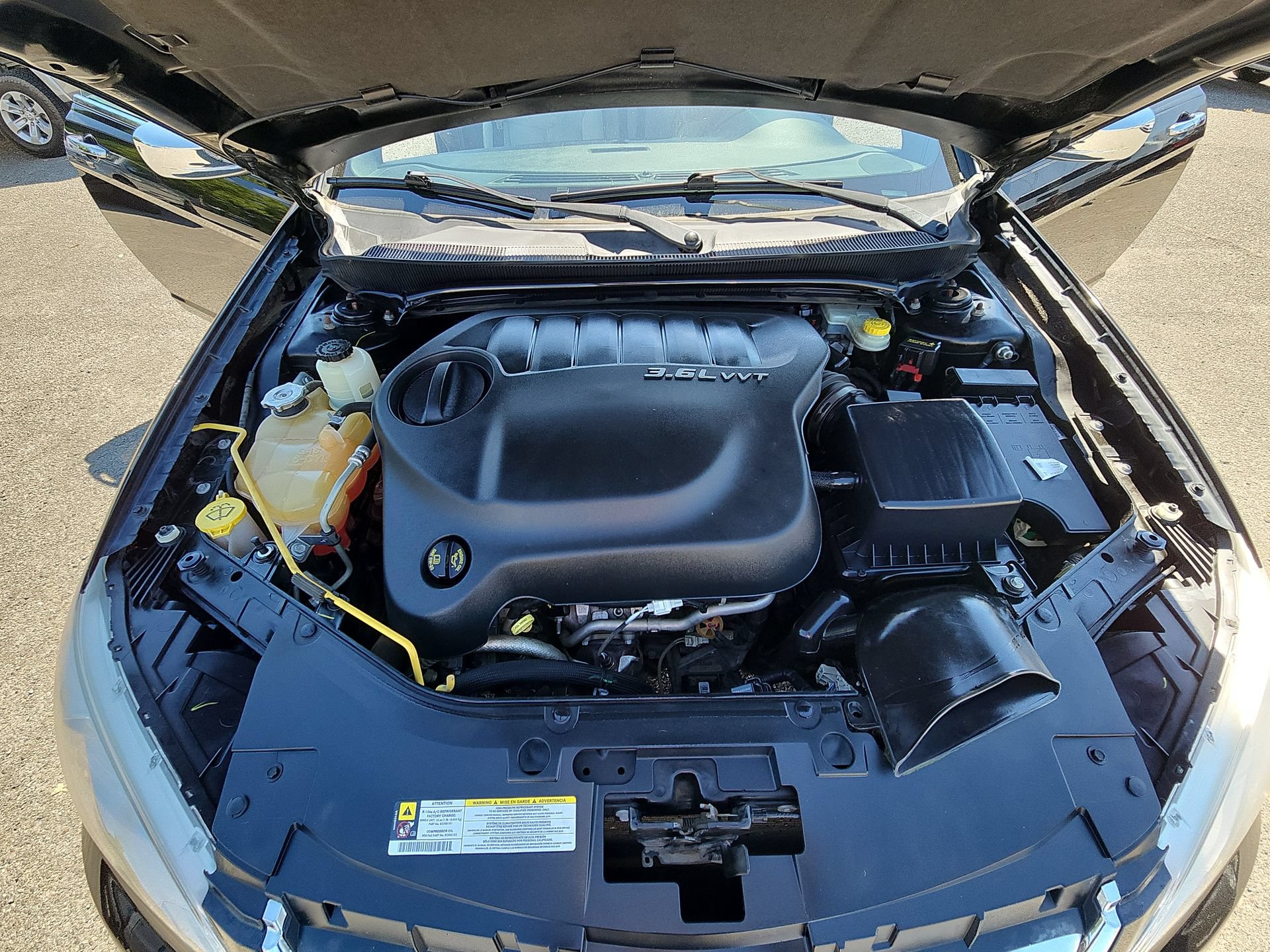 Used 2013 Chrysler 200 Limited FWD image 17
