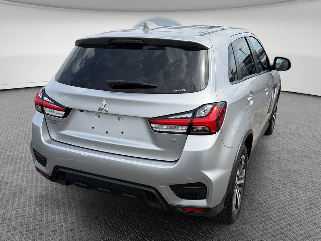 Used 2024 Mitsubishi Outlander Sport SE AWD/4WD image 2