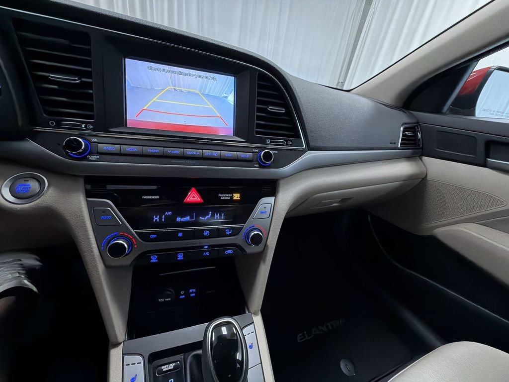 Used 2017 Hyundai Elantra Value Edition FWD image 22