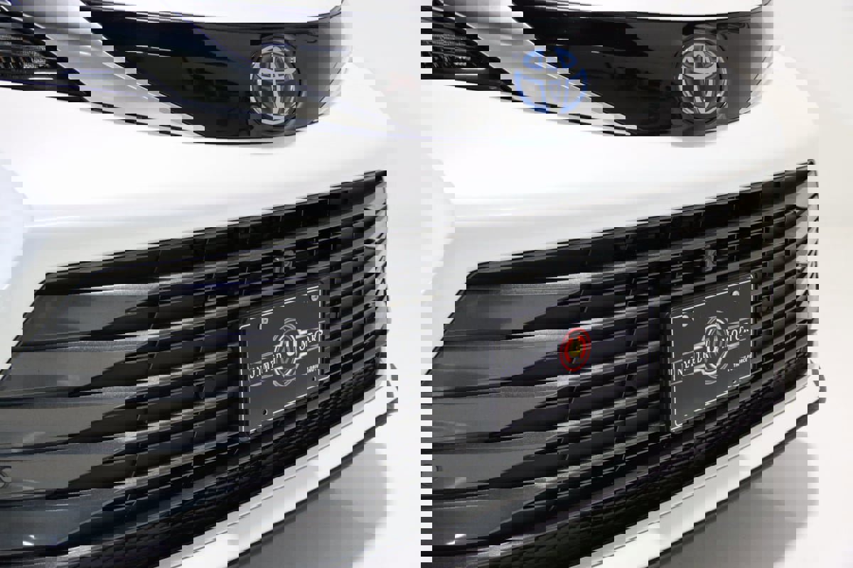 Used 2022 Toyota Sienna Platinum image 25