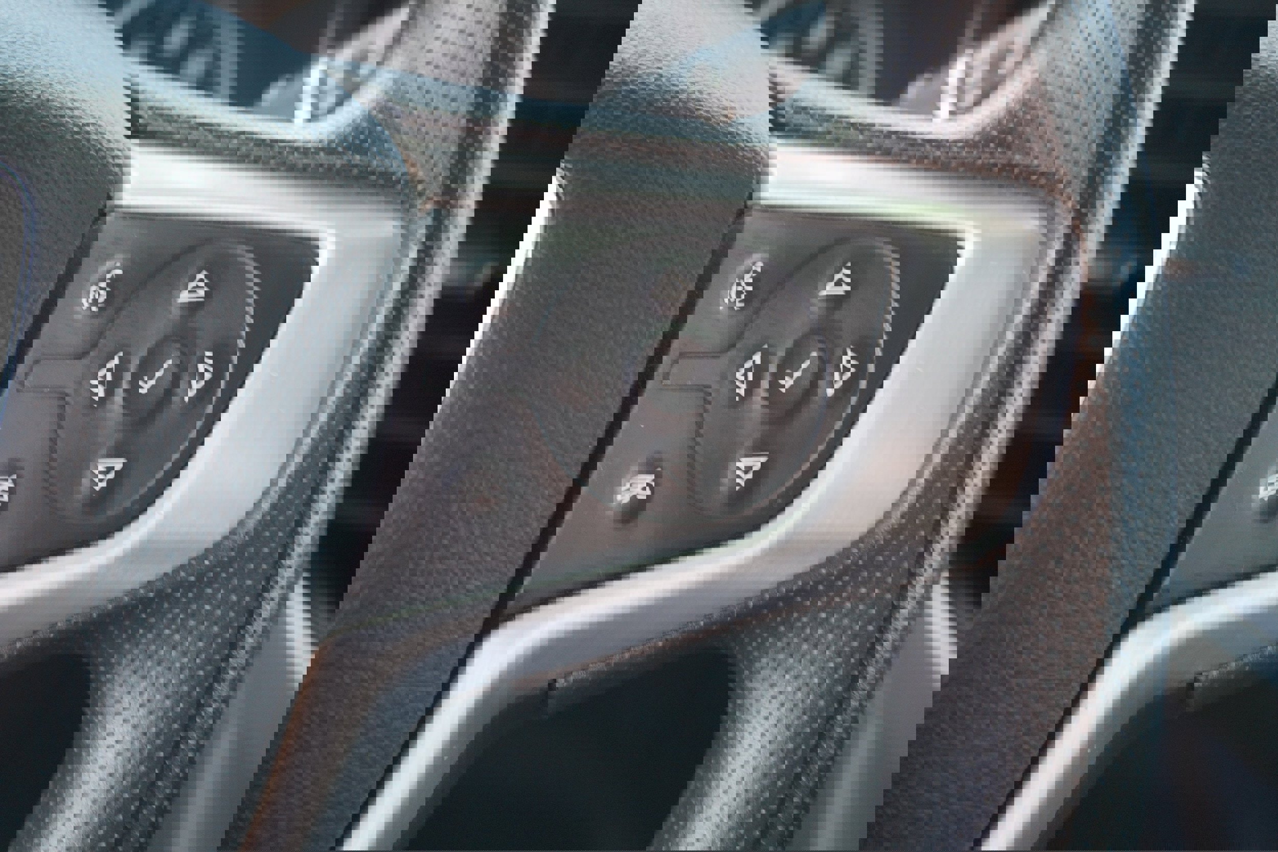 Used 2021 GMC Acadia SLE w/ Driver Convenience Package image 18