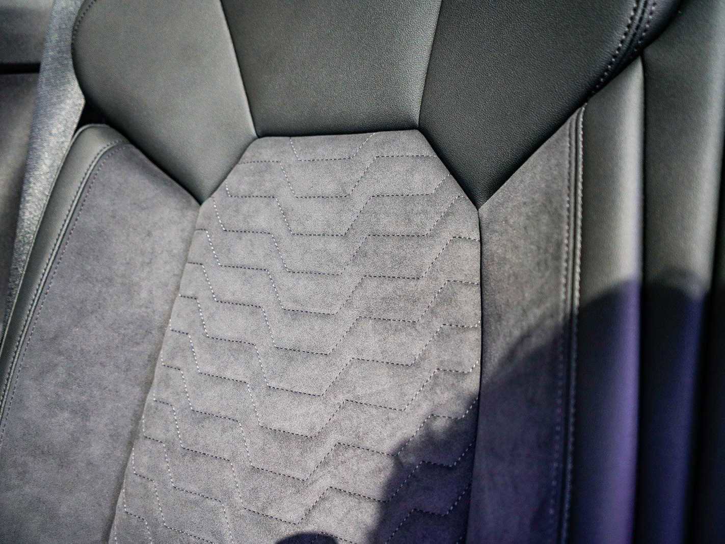 Used 2022 Audi e-tron GT Premium Plus image 11