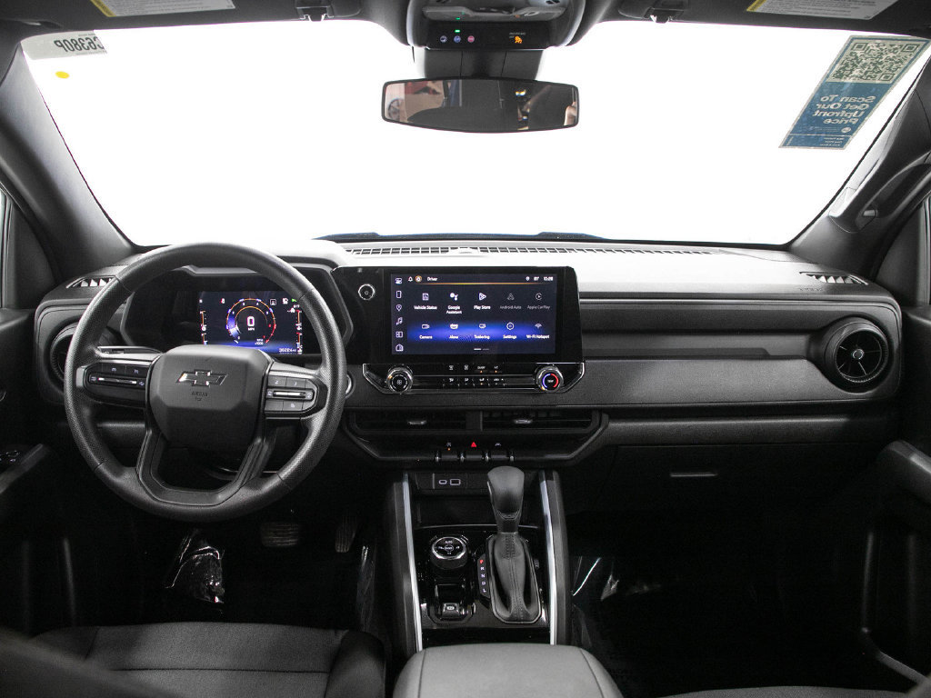 Used 2023 Chevrolet Colorado Trail Boss w/ Technology Package AWD/4WD image 17