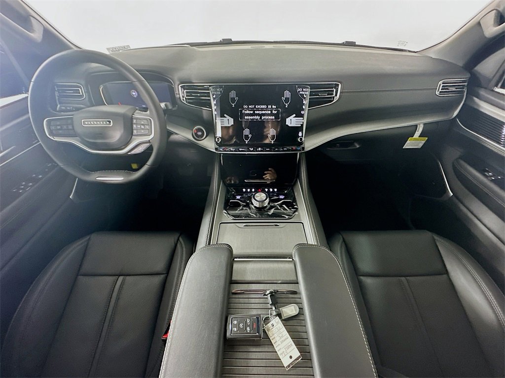 New 2025 Jeep Wagoneer Series II w/ Convenience Group I image 9
