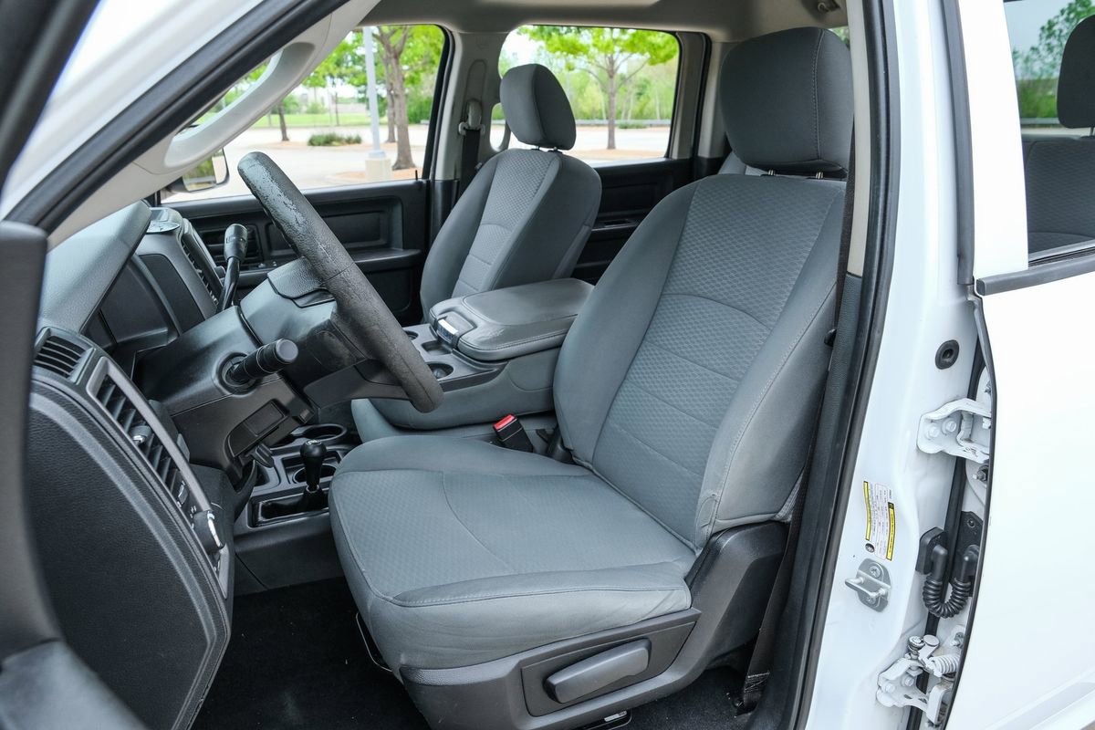 Used 2018 RAM 2500 Tradesman w/ Chrome Appearance Group AWD/4WD image 39