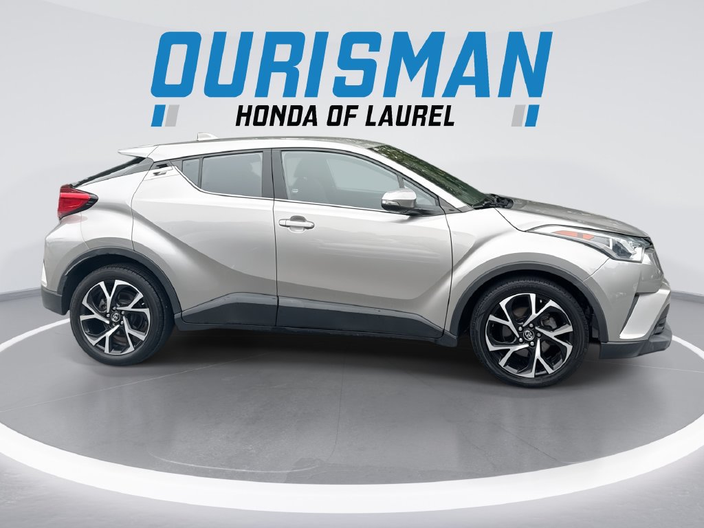 Used 2019 Toyota C-HR Limited FWD image 9