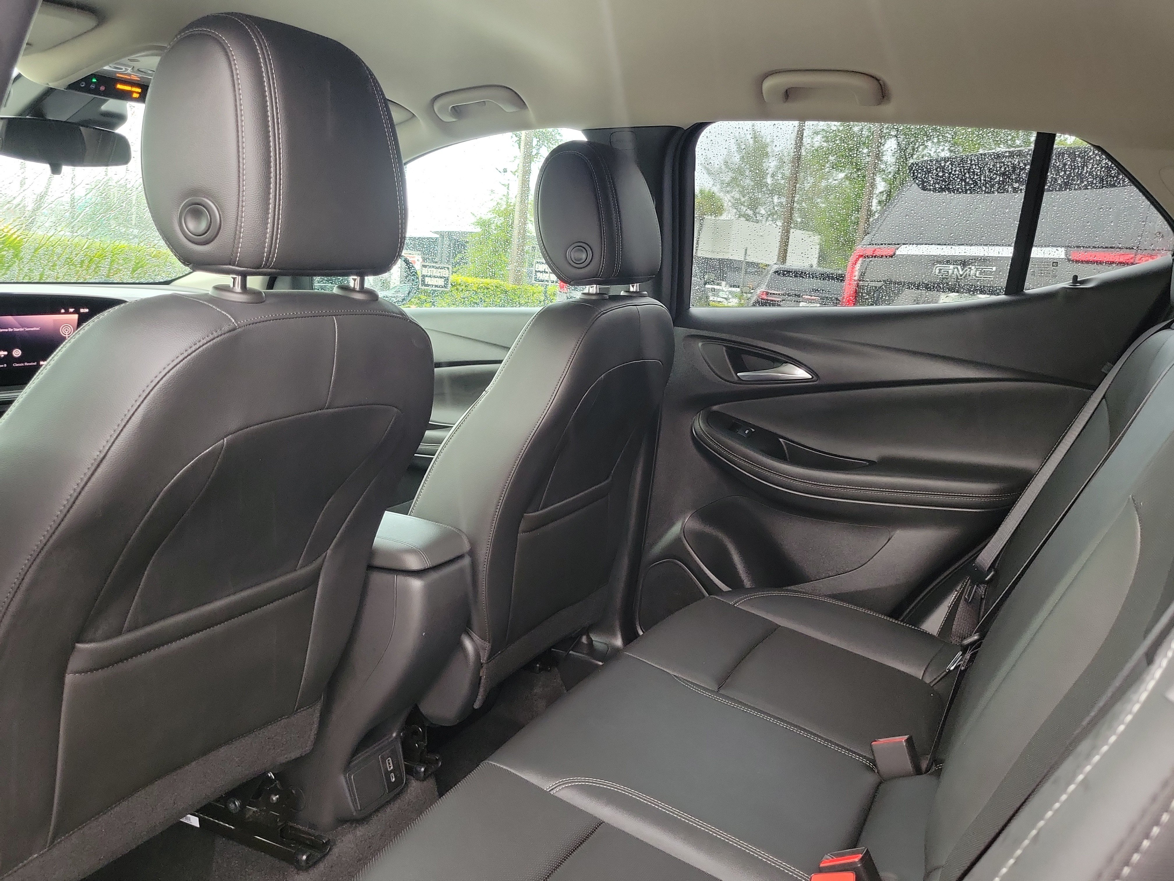 Used 2024 Buick Encore GX Sport Touring w/ Advanced Technology Package FWD image 14