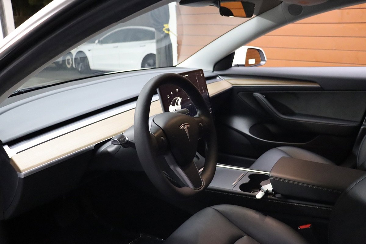 Used 2023 Tesla Model 3 Long Range image 10