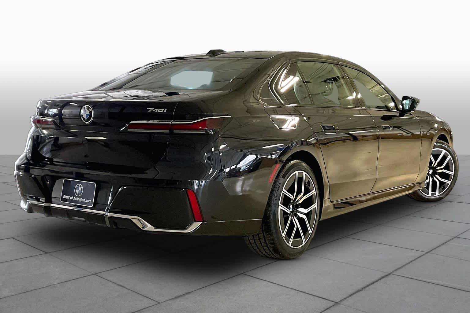 Certified 2025 BMW 740i RWD image 11