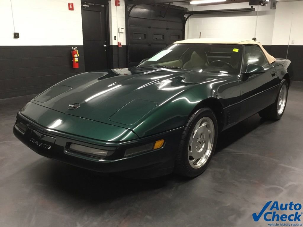 Used 1995 Chevrolet Corvette Convertible RWD image 16