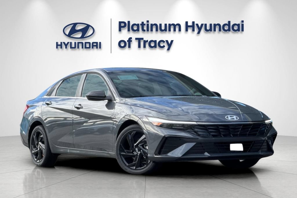 New 2026 Hyundai Elantra SEL Sport Premium w/ Cargo Package FWD image 2