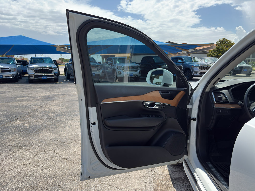 Used 2021 Volvo XC90 T6 Momentum w/ Advanced Package AWD/4WD image 10