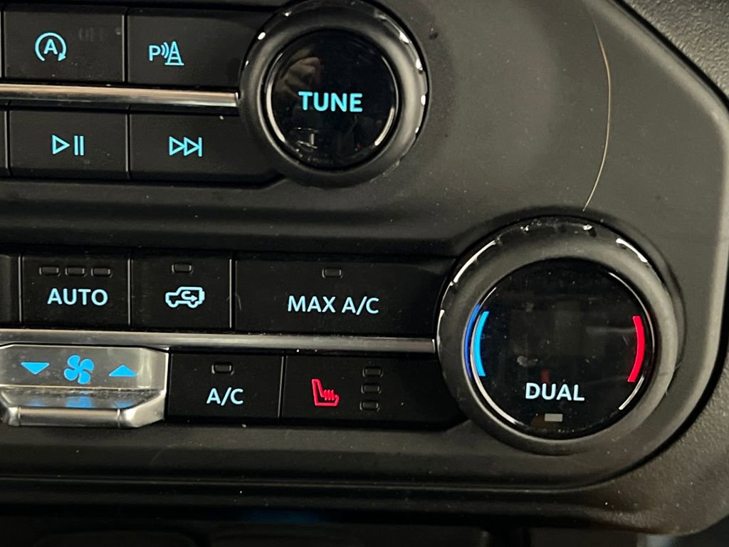 Used 2024 Ford Bronco Badlands image 38