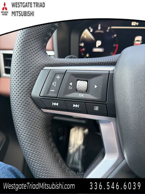 New 2026 Mitsubishi Outlander SEL image 14