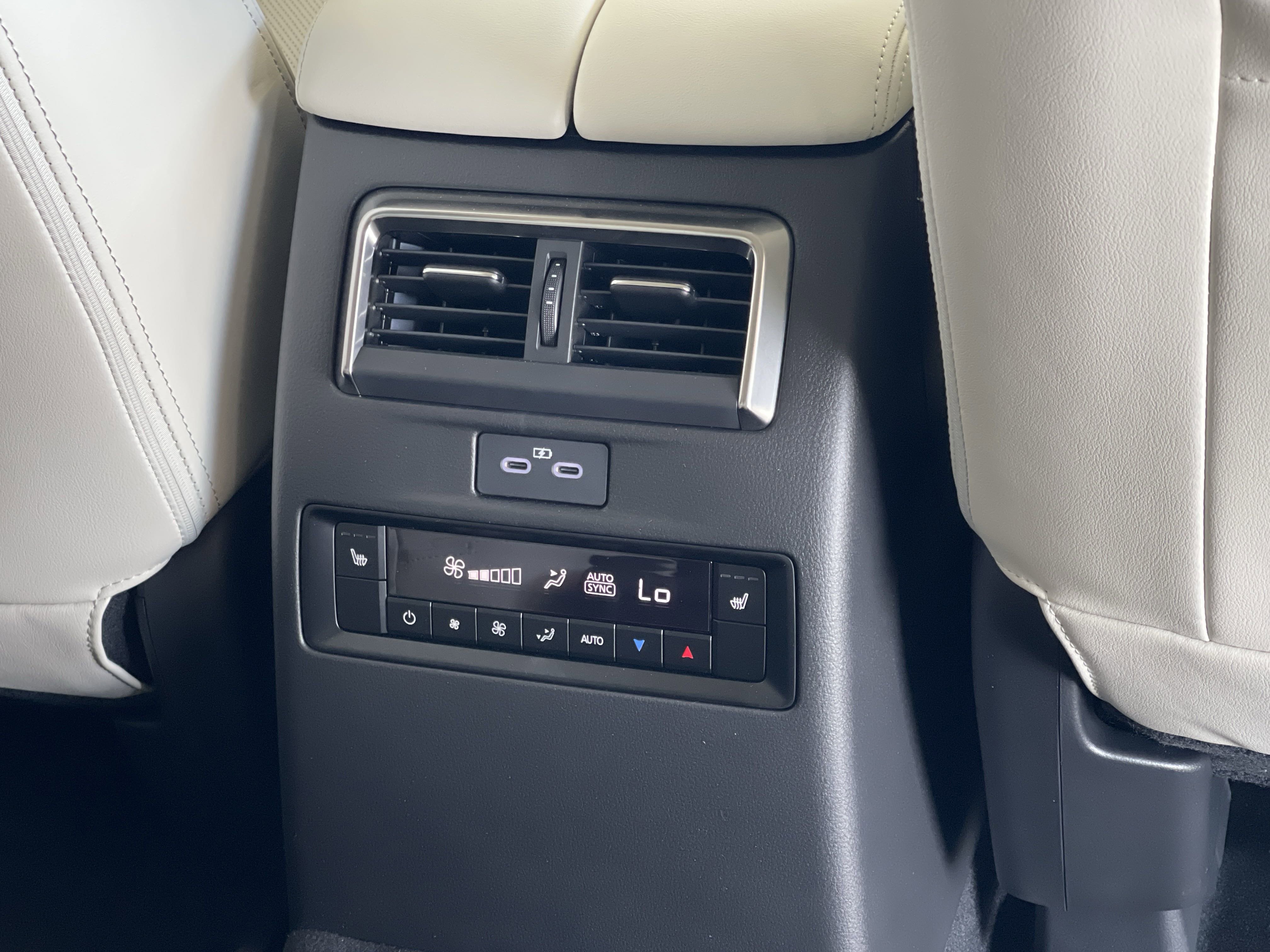 New 2025 MAZDA CX-90 3.3 Turbo S w/ Premium Package image 13