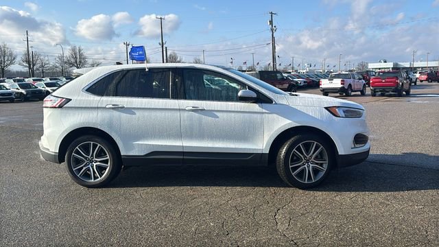 Certified 2024 Ford Edge Titanium w/ Equipment Group 301A image 3