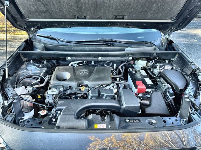 Used 2024 Toyota RAV4 LE image 33