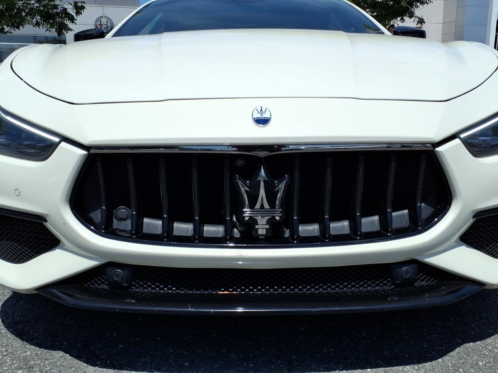 Used 2022 Maserati Ghibli Modena RWD image 14