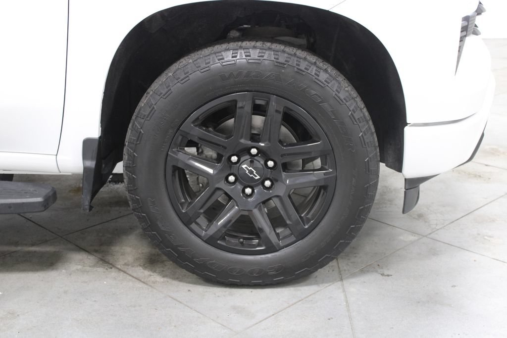 Used 2024 Chevrolet Silverado 1500 RST w/ Convenience Package II AWD/4WD image 13