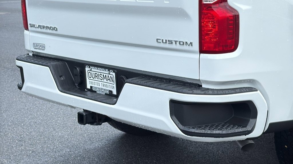New 2026 Chevrolet Silverado 1500 Custom w/ Turbomax Blackout Package image 4