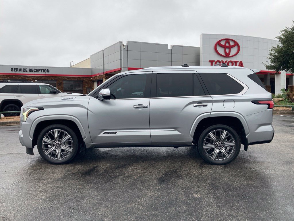Certified 2025 Toyota Sequoia Capstone AWD/4WD image 8