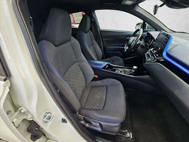 Used 2021 Toyota C-HR XLE FWD image 18