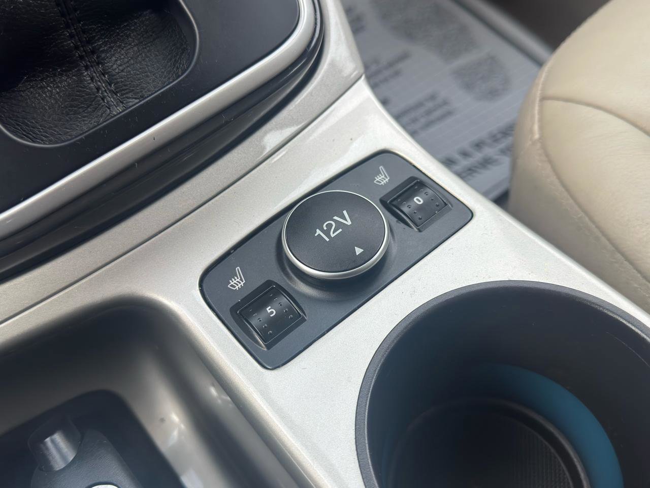 Used 2015 Ford C-MAX Energi SEL w/ Equipment Group 301A image 28