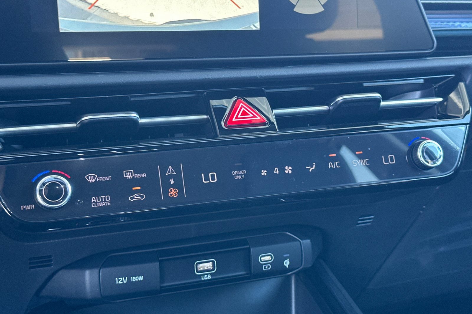 New 2026 Kia Niro FWD image 21
