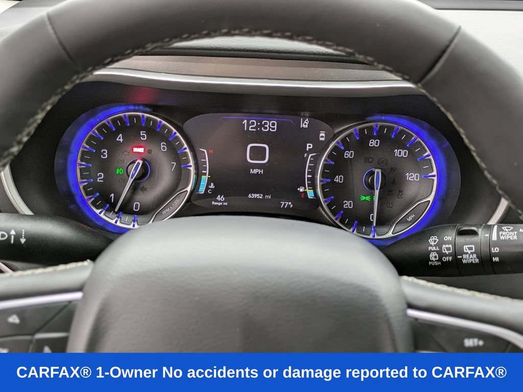 Used 2024 Chrysler Pacifica Touring-L FWD image 22