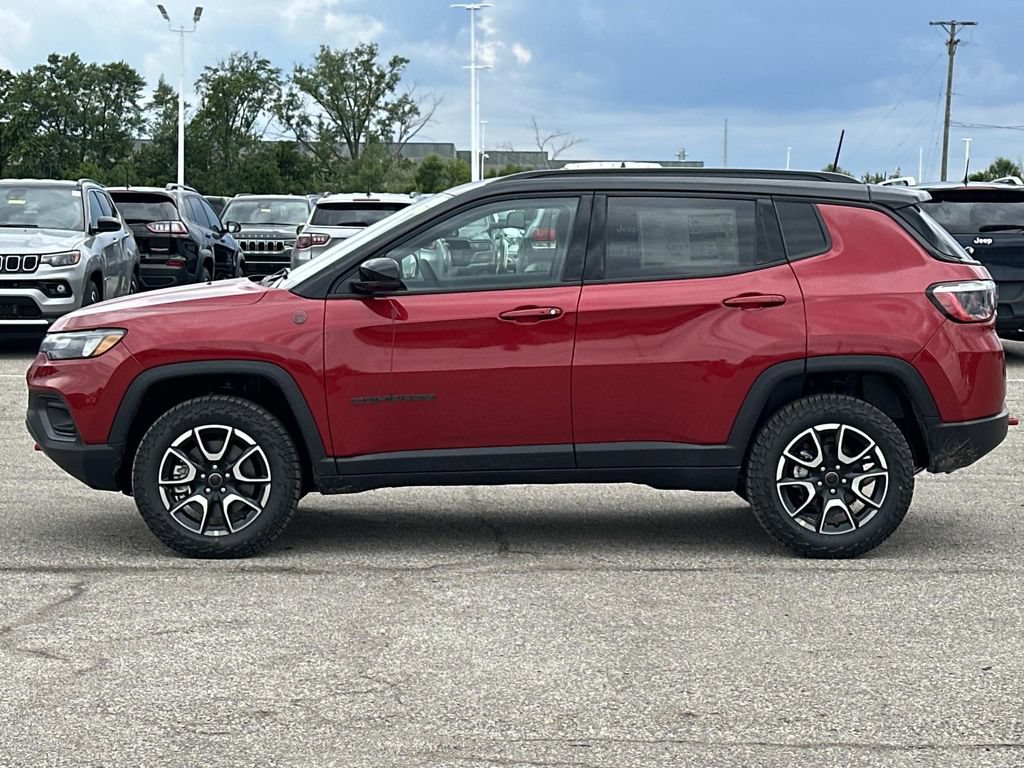 New 2026 Jeep Compass Trailhawk AWD/4WD image 5