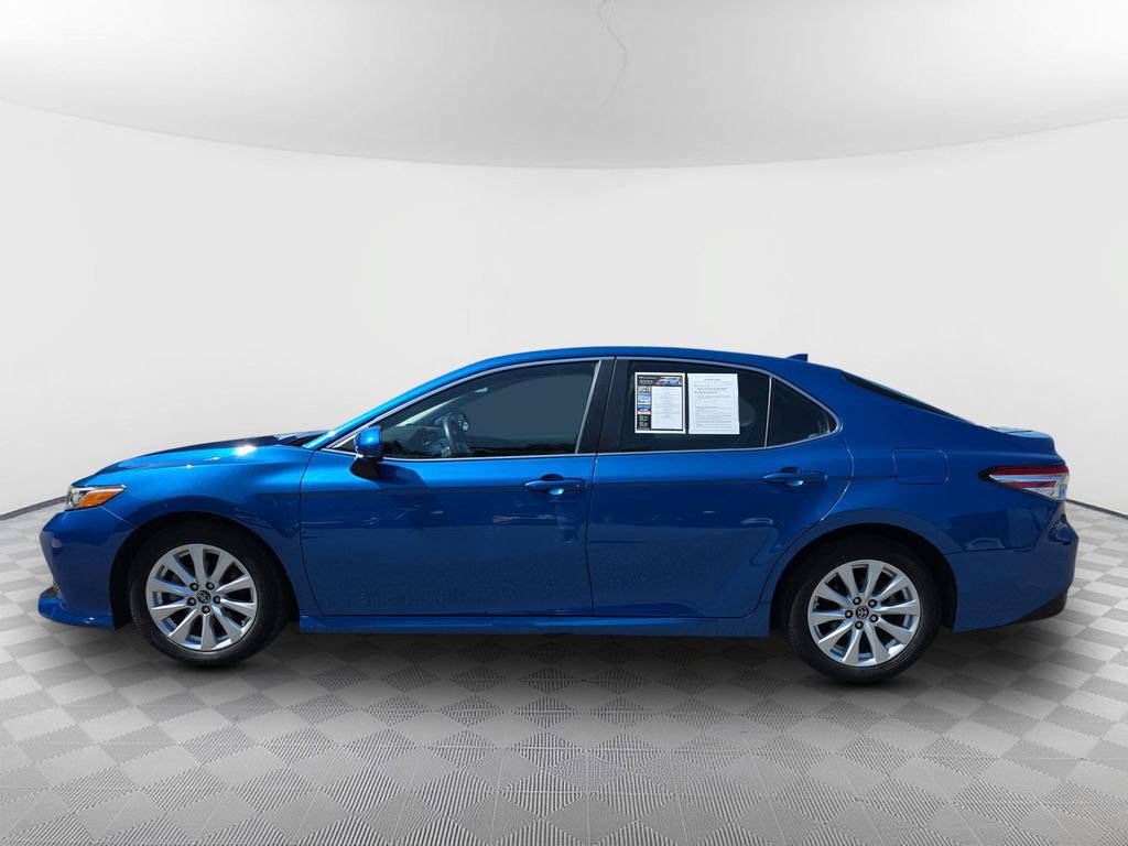 Used 2019 Toyota Camry LE FWD image 5