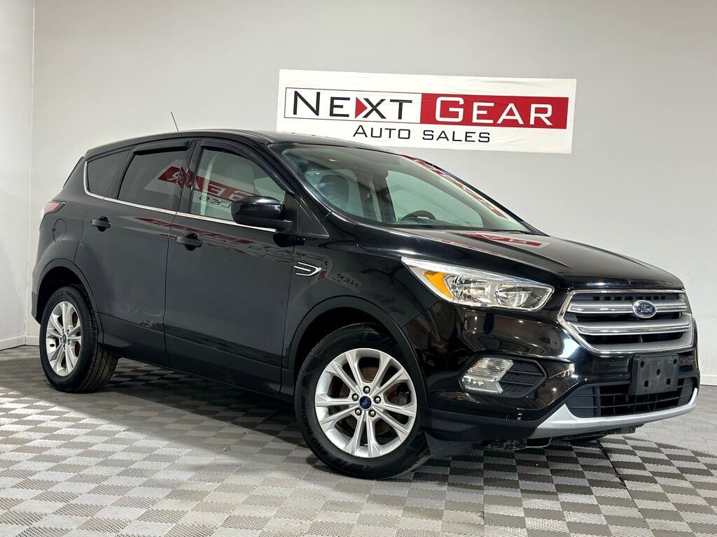 Used 2017 Ford Escape SE