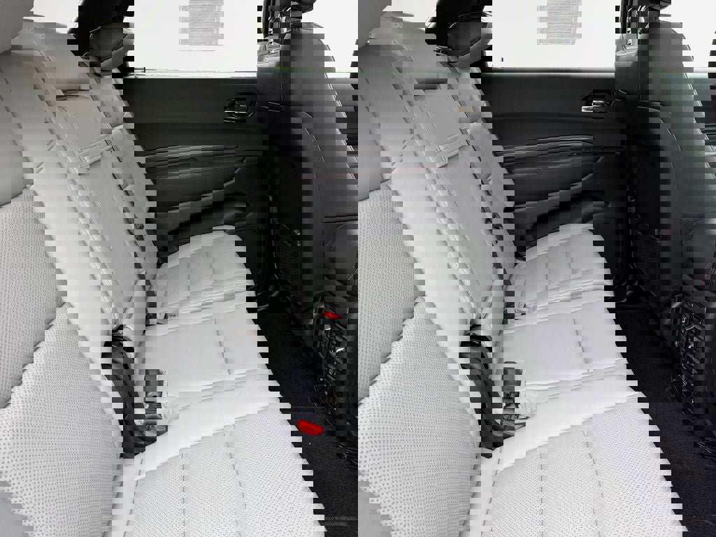 Used 2023 Dodge Durango GT image 29