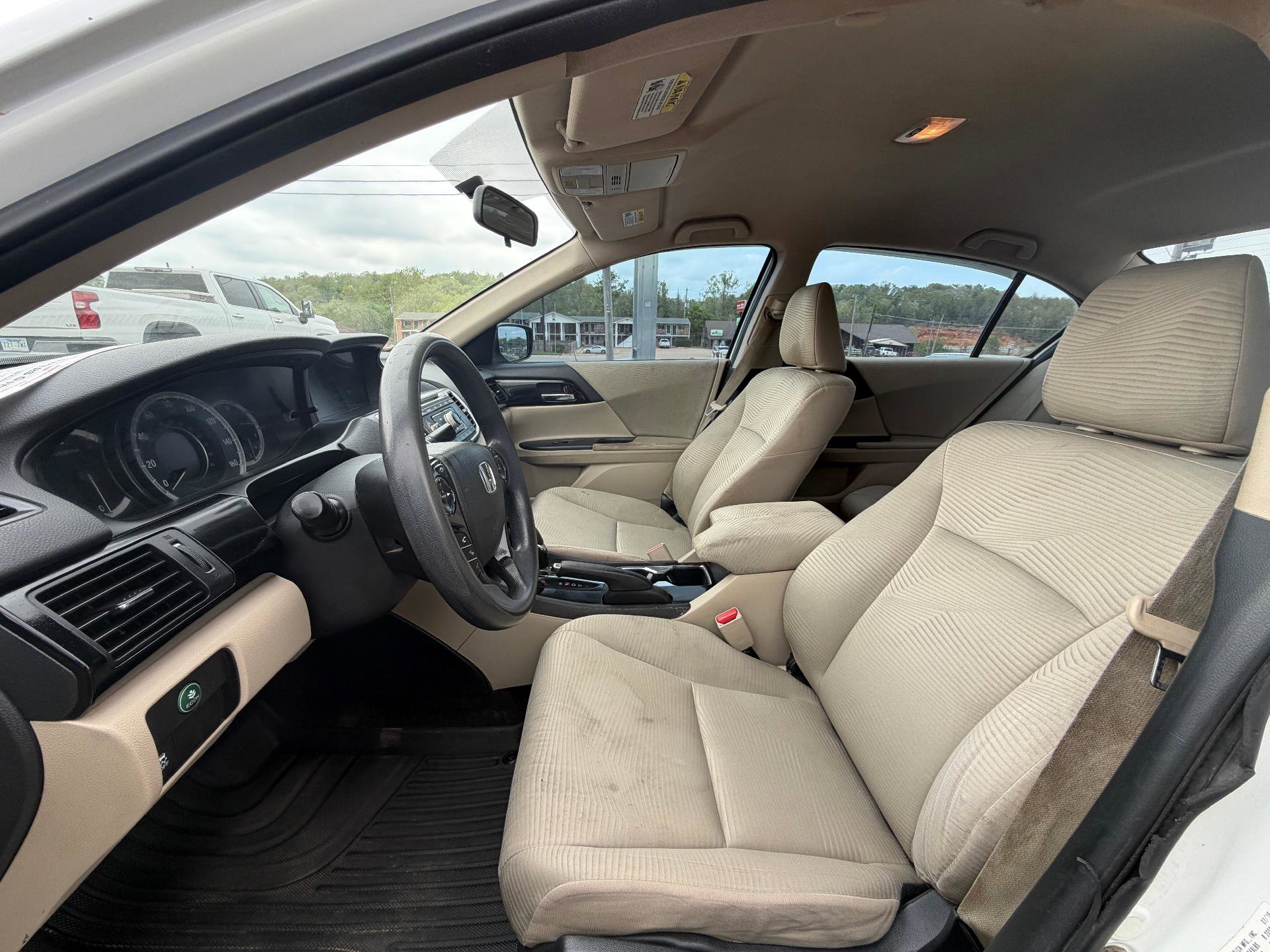 Used 2017 Honda Accord LX image 7