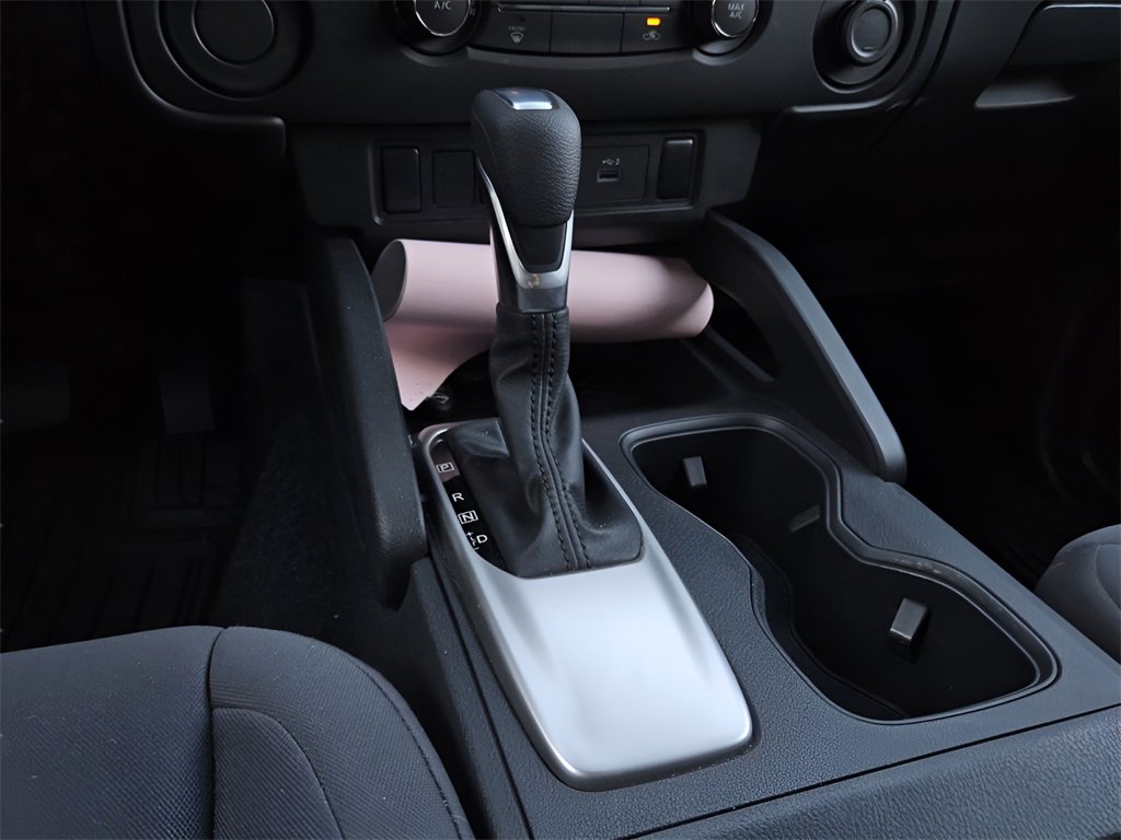 Used 2025 Nissan Frontier S image 39