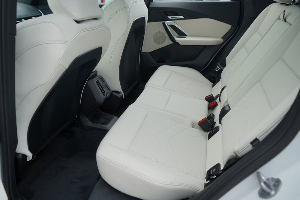 New 2026 BMW X1 xDrive28i w/ Technology Package image 18