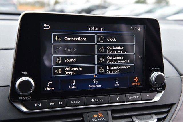 Certified 2025 Nissan Altima 2.5 SV FWD image 14
