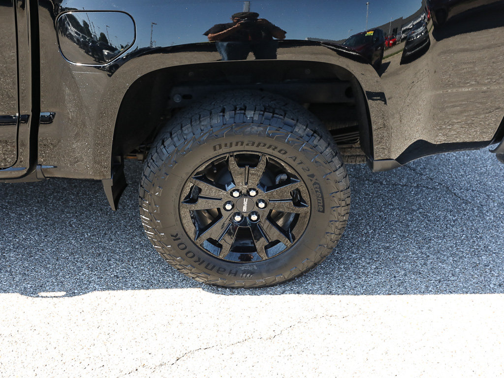 Used 2022 GMC Canyon AT4 AWD/4WD image 3