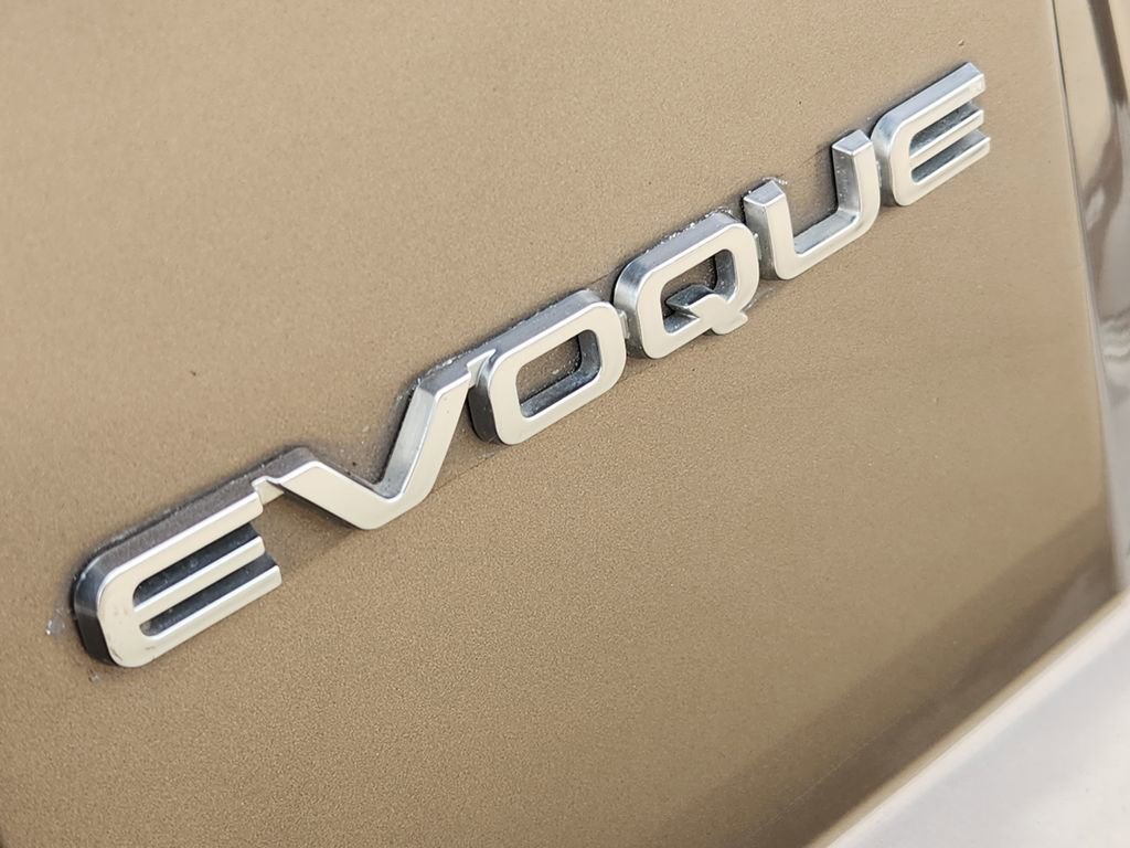 Used 2016 Land Rover Range Rover Evoque SE AWD/4WD image 12