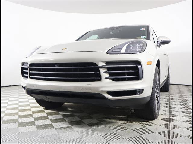 Used 2020 Porsche Cayenne AWD/4WD image 2