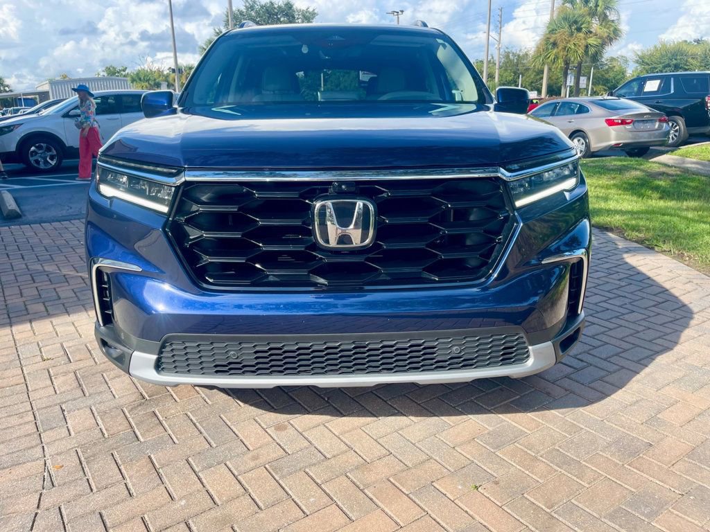 Used 2024 Honda Pilot Elite image 9