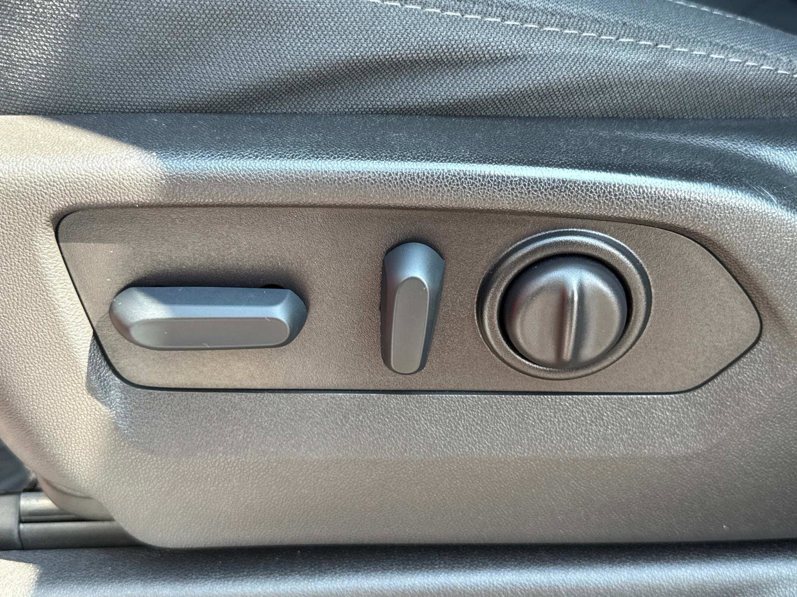 Used 2022 Chevrolet Silverado 1500 LT Trail Boss w/ Safety Package image 15